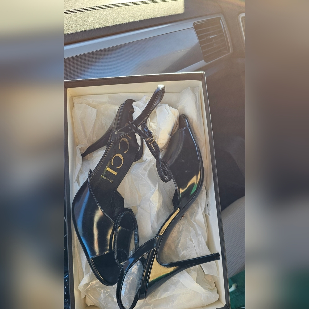 GUCCI Regent sandal heels -Priced to sell - Picture 11 of 12